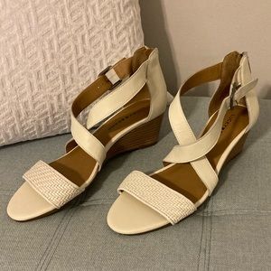 White Lucky Brand sandals